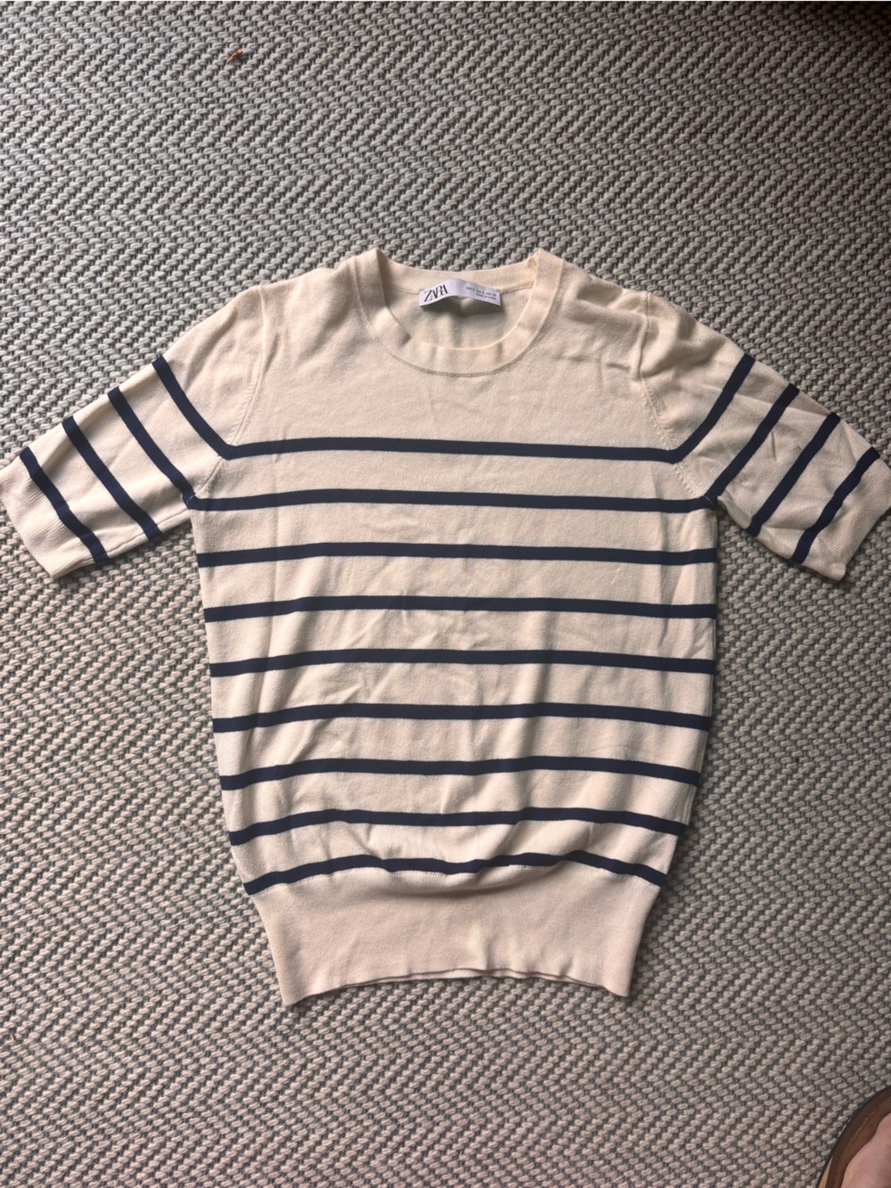 ZARA NWOT Cream & Navy Striped Short-Sleeve Sweater Size Small